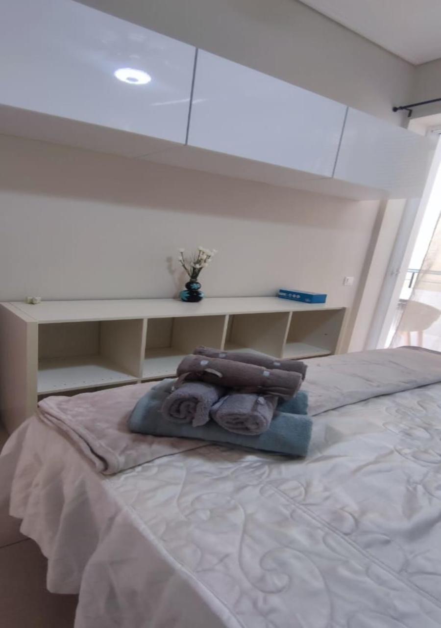 Apartment In A Quiet Location. 雅典 外观 照片
